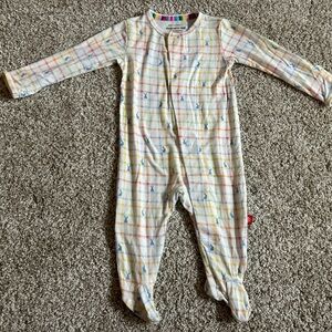 NWOT - Magnetic Me - Baby - Footed One-Piece Footie - Size 0-3 Months